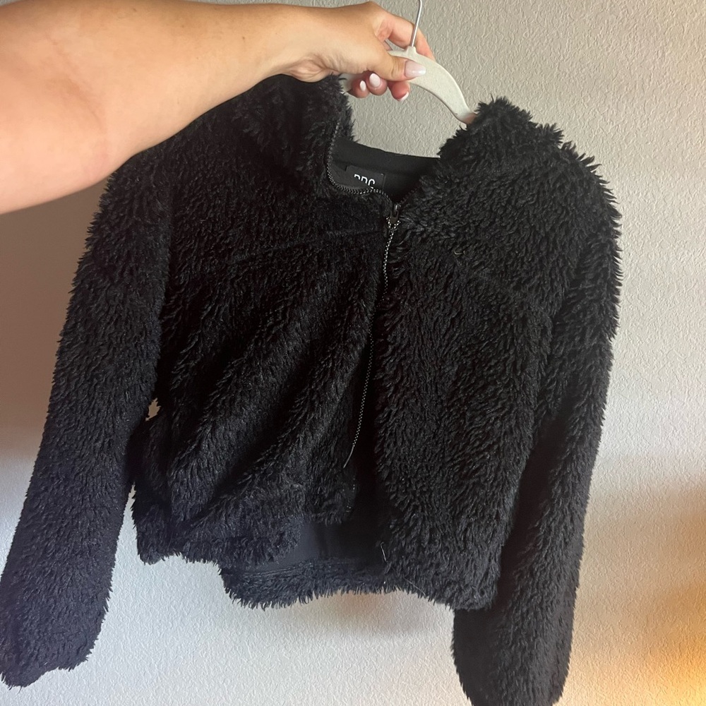 Black fluffy zip up BDG/ Urban outfitters jacket